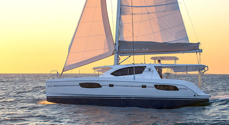 44 ft Leopard Catamaran Puerto Vallarta