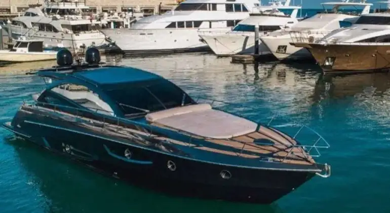 Luxury 50 ft Gucci Rio Yacht Charter in Puerto Vallarta