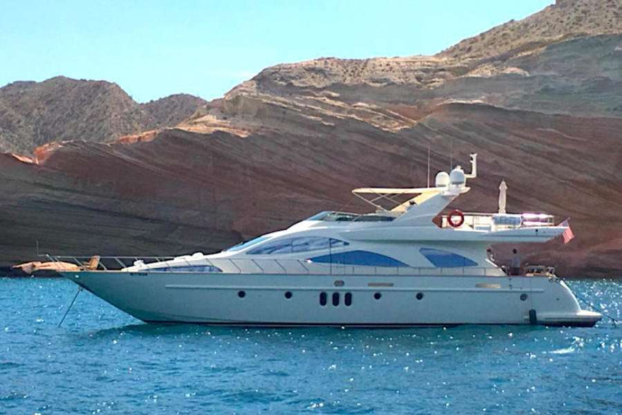80 ft Azimut Yacht Charter in Puerto Vallarta